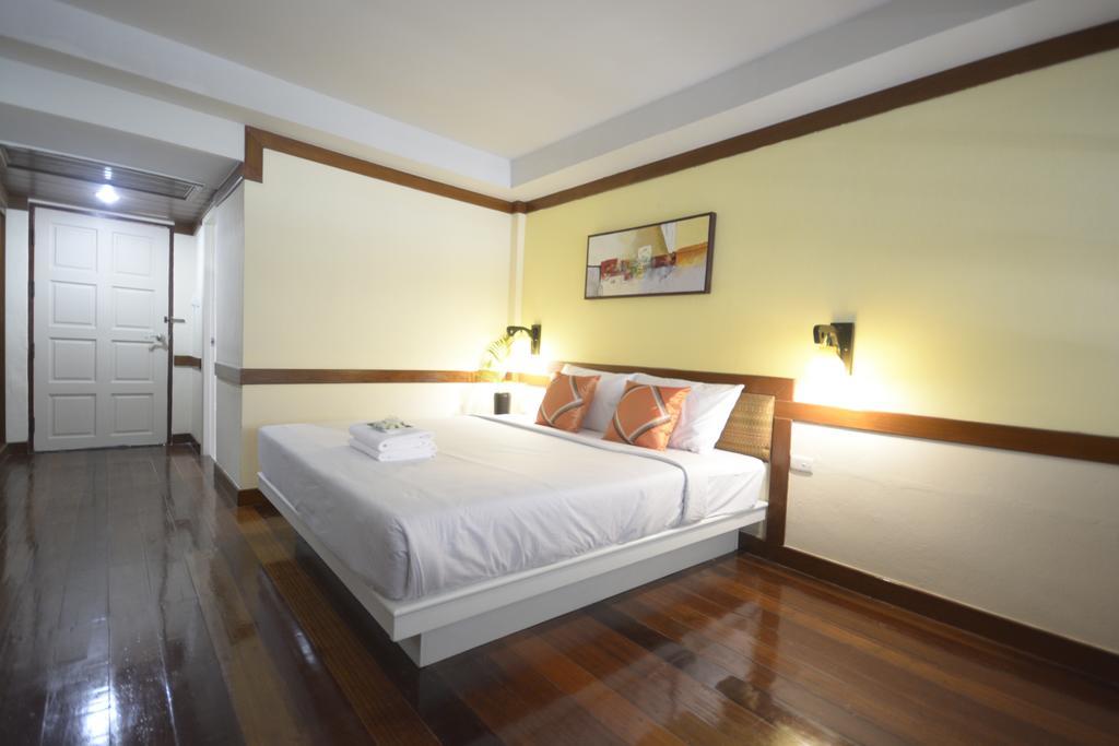 Irest Ao Nang Seafront Exterior foto