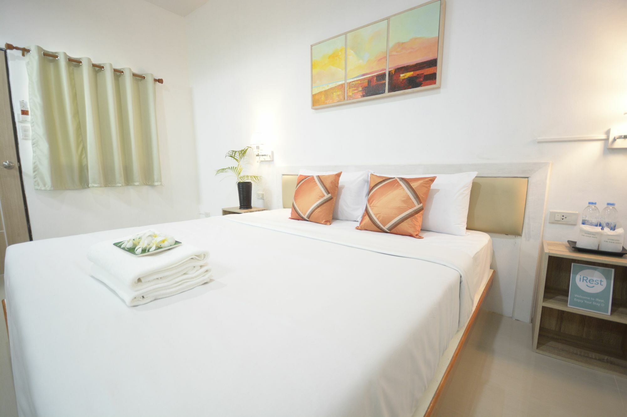 Irest Ao Nang Seafront Exterior foto