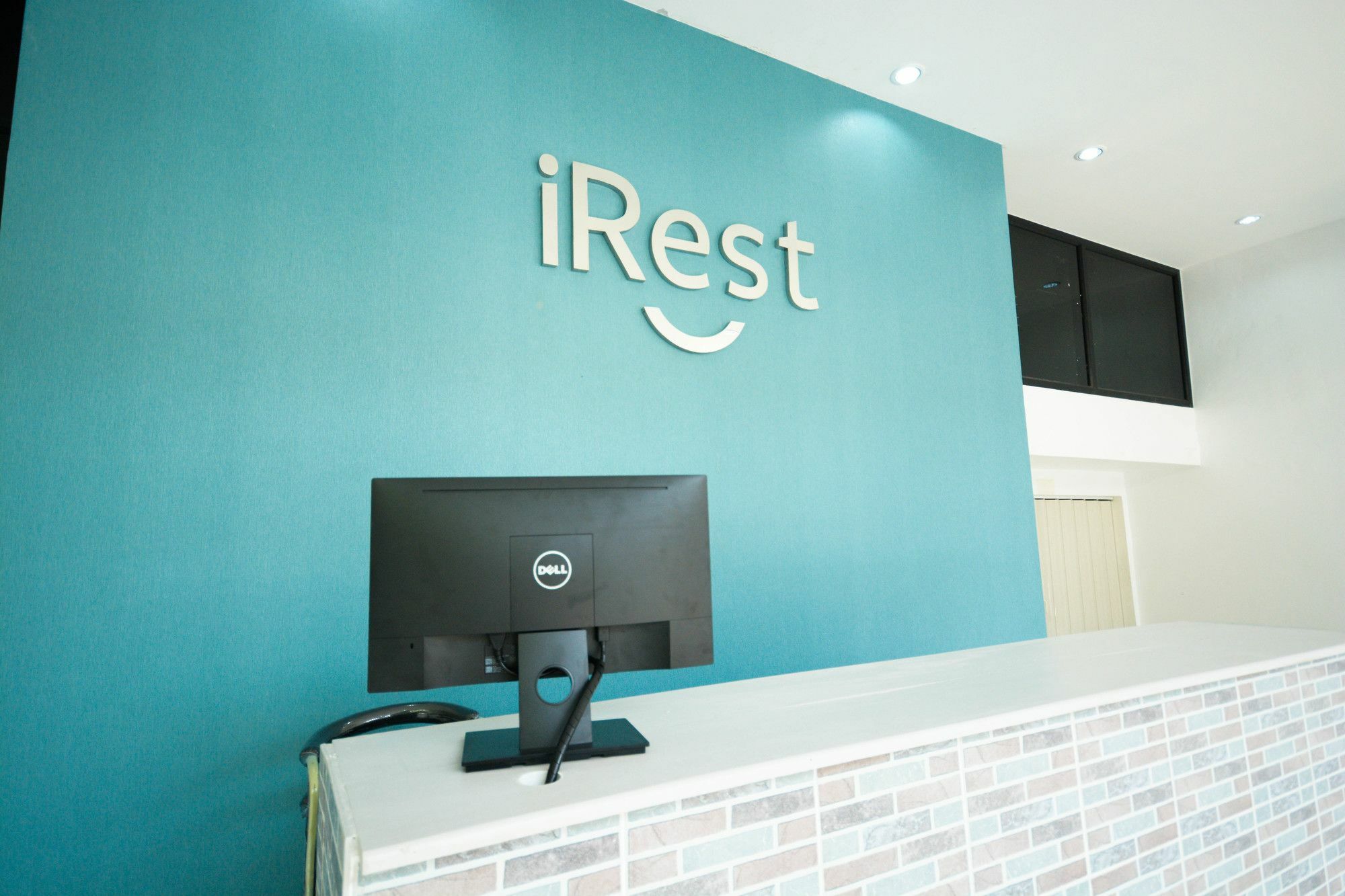 Irest Ao Nang Seafront Exterior foto